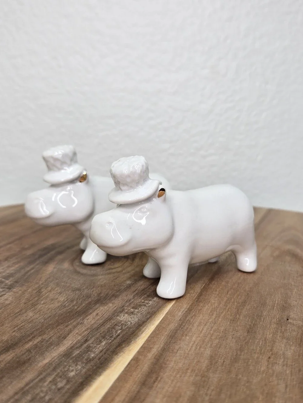White Ceramic Hippo Salt & Pepper Shakers Set Gold Ear Trim Hat Couple Minimal